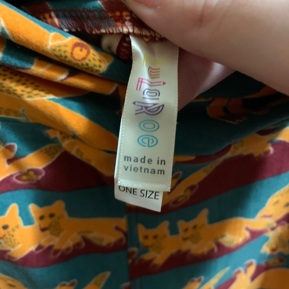 NWOT- LuLaRoe Leggings One Size- Fox Print Animal Pattern - Picture 7 of 9